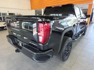 GMC Sierra 1500 2020 4x4 Base 4 puertas Cabina Crew 6.6 pies. SB