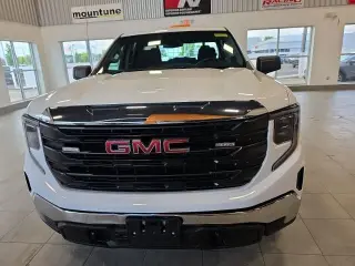 GMC Sierra 1500 2023 4x4 Pro 4 puertas Cabina Doble 6.6 pies. SB