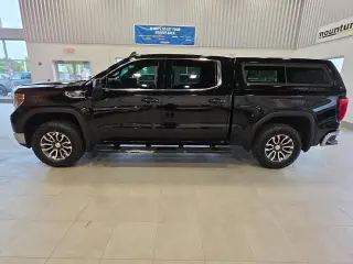 GMC Sierra 1500 2019 4x4 SLE Cabina Crew 4 puertas 5.8 pies. Caja corta