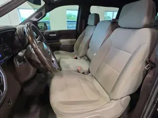 GMC Sierra 1500 2019 4x4 SLE Cabina Crew 4 puertas 5.8 pies. Caja corta