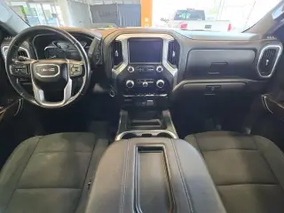 GMC Sierra 1500 2021 4x4 Elevation 4 puertas Cabina Crew 5.8 pies. SB