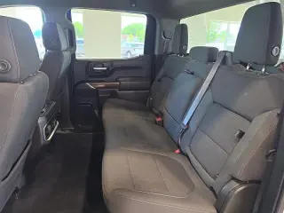 GMC Sierra 1500 2021 4x4 Elevation 4 puertas Cabina Crew 5.8 pies. SB
