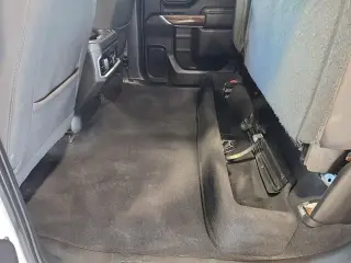 GMC Sierra 1500 2021 4x4 Elevation 4 puertas Cabina Crew 5.8 pies. SB