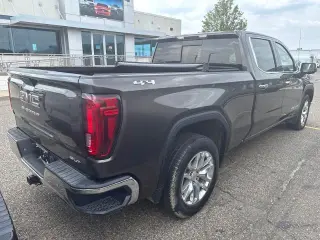 GMC Sierra 1500 2019 4x4 SLT Cabina Crew 4 puertas 5.8 pies. SB