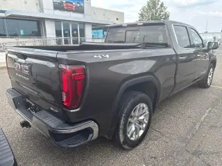 GMC Sierra 1500 2019 4x4 SLT Cabina Crew 4 puertas 5.8 pies. SB