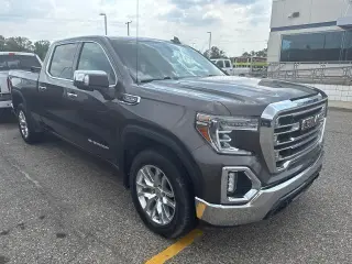 GMC Sierra 1500 2019 4x4 SLT Cabina Crew 4 puertas 5.8 pies. SB