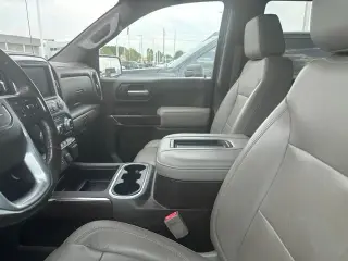 GMC Sierra 1500 2019 4x4 SLT Cabina Crew 4 puertas 5.8 pies. SB