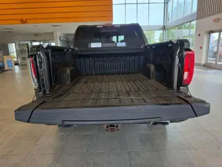 GMC Sierra 1500 2019 4x4 Denali 4 puertas Cabina Crew 5.8 pies. SB