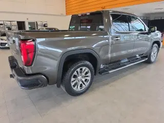 GMC Sierra 1500 2019 4x4 Denali 4 puertas Cabina Crew 5.8 pies. SB