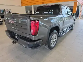 GMC Sierra 1500 2019 4x4 Denali 4 puertas Cabina Crew 5.8 pies. SB