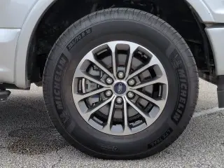 Ford F-150 2018 4x4 XL 4 puertas SuperCrew 5.5 pies SB