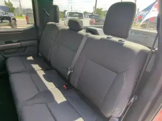 Ford F-150 2024 4x2 XLT 4 puertas SuperCrew 5.5 pies. SB