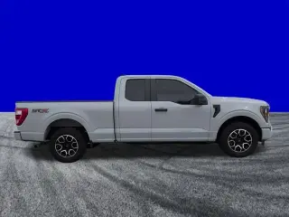 Ford F-150 2023 4x2 XL 4 puertas SuperCab 6.5 pies. SB