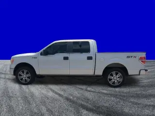 Ford F-150 2014 4x2 STX 4 puertas SuperCrew Styleside 5.5 pies SB