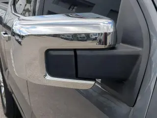 Ford F-150 2022 4x4 Platinum 4 puertas SuperCrew 6.5 pies. SB