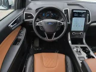 Ford Edge 2024 AWD Titanium 4 puertas SUV