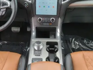 Ford Edge 2024 AWD Titanium 4 puertas SUV