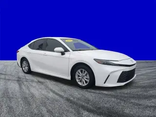 Toyota Camry 2025 LE 4 puertas Sedan