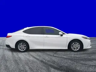 Toyota Camry 2025 LE 4 puertas Sedan