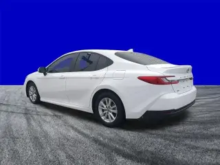 Toyota Camry 2025 LE 4 puertas Sedan