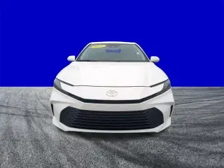 Toyota Camry 2025 LE 4 puertas Sedan