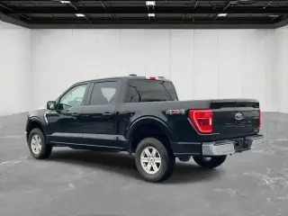 Ford F-150 2023 4x4 XLT 4 puertas SuperCrew 5.5 pies. SB