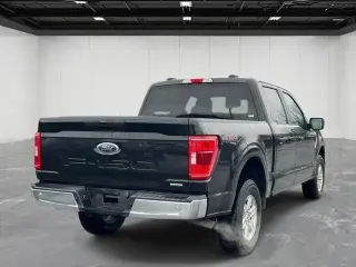 Ford F-150 2023 4x4 XLT 4 puertas SuperCrew 5.5 pies. SB