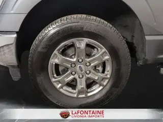 Ford F-150 2023 4x4 XL 4 puertas SuperCrew 5.5 pies SB