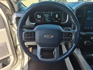 Ford F-150 2021 4x4 Limited 4 puertas SuperCrew 5.5 pies. SB
