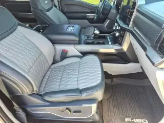 Ford F-150 2021 4x4 Limited 4 puertas SuperCrew 5.5 pies. SB