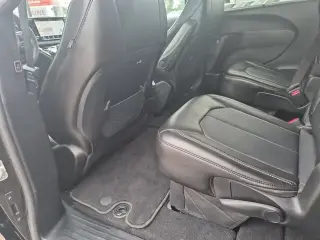 Chrysler Pacifica 2025 Select 4 puertas Minivan