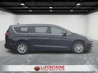 Chrysler Pacifica 2025 Select 4 puertas Minivan