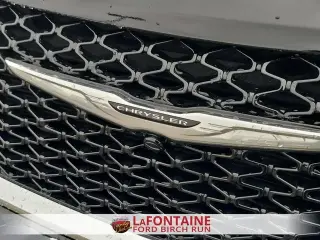 Chrysler Pacifica 2025 Select 4 puertas Minivan