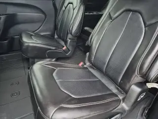 Chrysler Pacifica 2025 Select 4 puertas Minivan