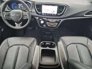Chrysler Pacifica 2025 Select 4 puertas Minivan