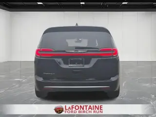 Chrysler Pacifica 2025 Select 4 puertas Minivan