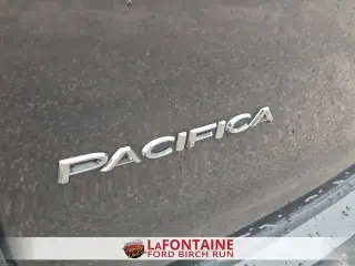 Chrysler Pacifica 2025 Select 4 puertas Minivan