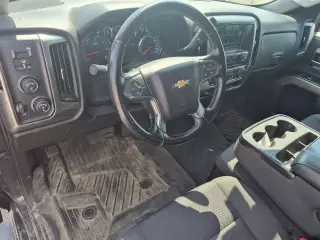 Chevrolet Silverado 1500 LD 2019 4x4 LT 4 puertas Double Cab 6.5 pies SB