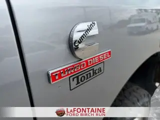 Ram 3500 2022 4x4 Tradesman 4 puertas Cabina Crew 8 pies LB SRW Pickup