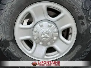 Ram 3500 2022 4x4 Tradesman 4 puertas Cabina Crew 8 pies LB SRW Pickup
