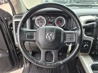 Ram 2500 2018 4x4 SLT Cabina Crew 4 puertas 6.3 ft. Caja corta Pickup