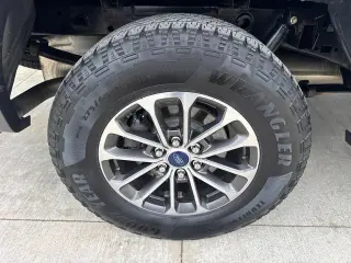 Ford F-150 2019 4x4 XLT 4 puertas SuperCrew 5.5 pies. SB