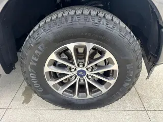 Ford F-150 2019 4x4 XLT 4 puertas SuperCrew 5.5 pies. SB