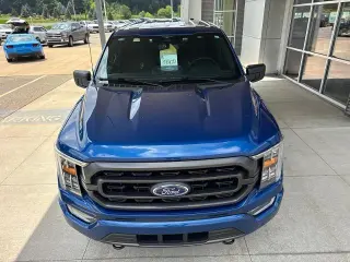 Ford F-150 2023 4x4 XLT 4 puertas SuperCrew 5.5 pies. SB