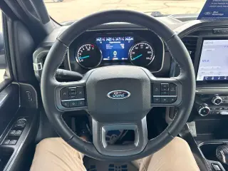 Ford F-150 2023 4x4 XLT 4 puertas SuperCrew 5.5 pies. SB