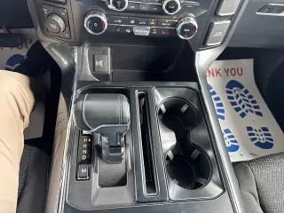 Ford F-150 2023 4x4 XLT 4 puertas SuperCrew 5.5 pies. SB