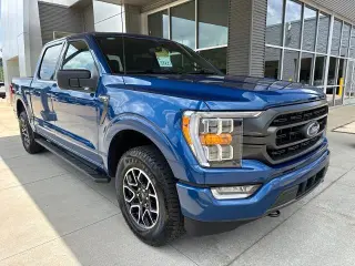 Ford F-150 2023 4x4 XLT 4 puertas SuperCrew 5.5 pies. SB