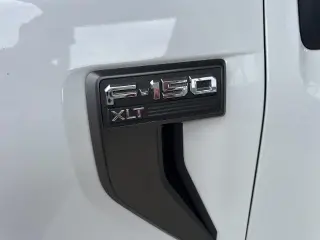 Ford F-150 2023 4x4 XLT 4 puertas SuperCrew 5.5 pies. SB