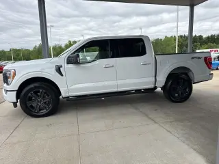 Ford F-150 2023 4x4 XLT 4 puertas SuperCrew 5.5 pies. SB