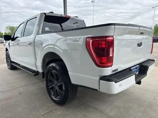 Ford F-150 2023 4x4 XLT 4 puertas SuperCrew 5.5 pies. SB